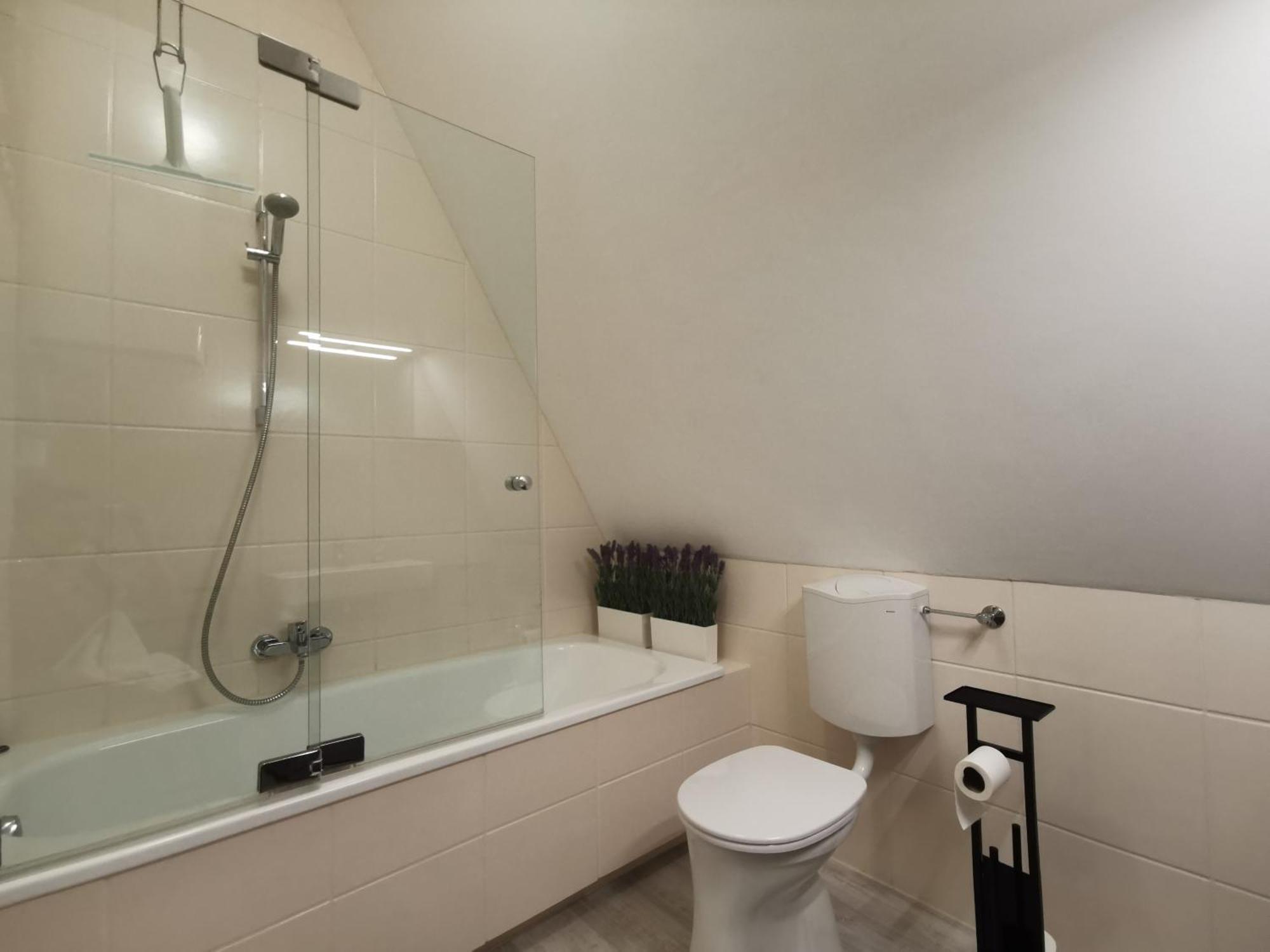 Moderne Dachgeschosswohnung Zentral By Seebnb Velden am Wörthersee Kültér fotó