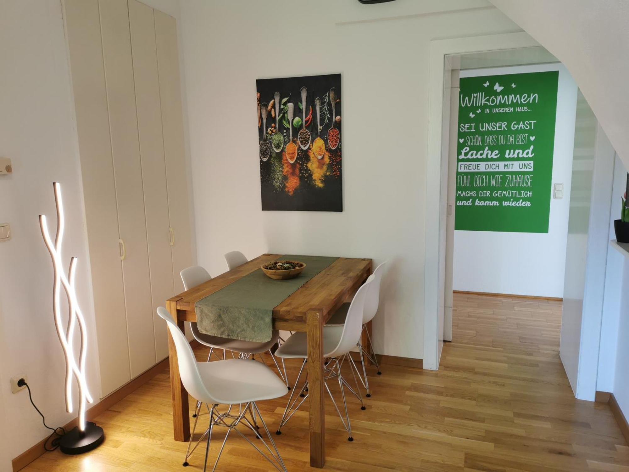 Moderne Dachgeschosswohnung Zentral By Seebnb Velden am Wörthersee Kültér fotó